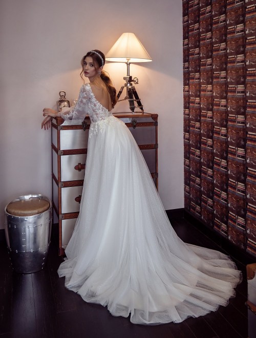 https://elisebride.ro/images/stories/virtuemart/product/VWD-SL07       (3).jpg